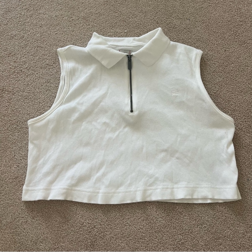 urban outfitters cropped zip up sleeveless blouse